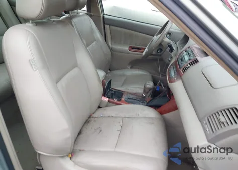 2005 Toyota Camry Xle V6 z USA, uszkodzony, nr VIN 4T1BF30K95U615250